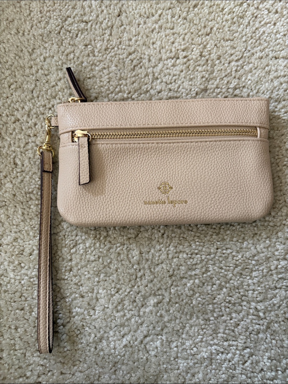 Nanette Lepore Beige Pebbled Vegan Leather Wristlet Wallet Clutch Bag - NWOT